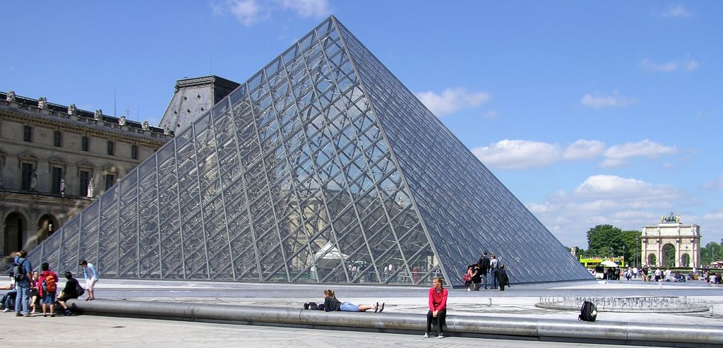 5. nap: Louvre fbejrat