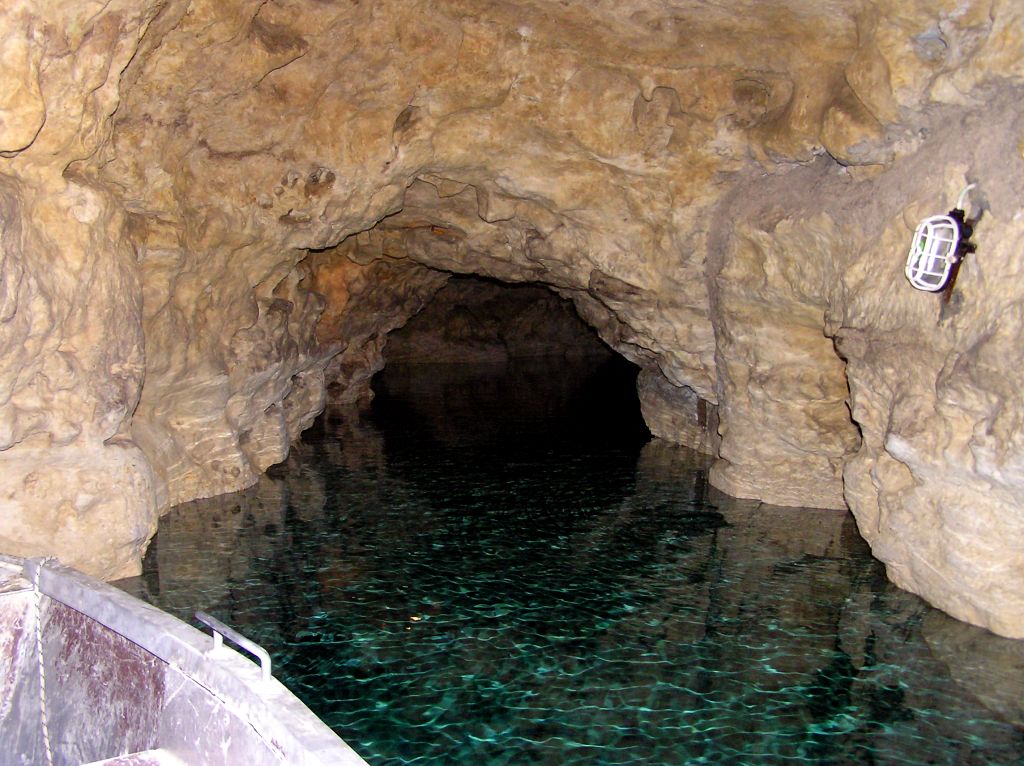 Tavasbarlang