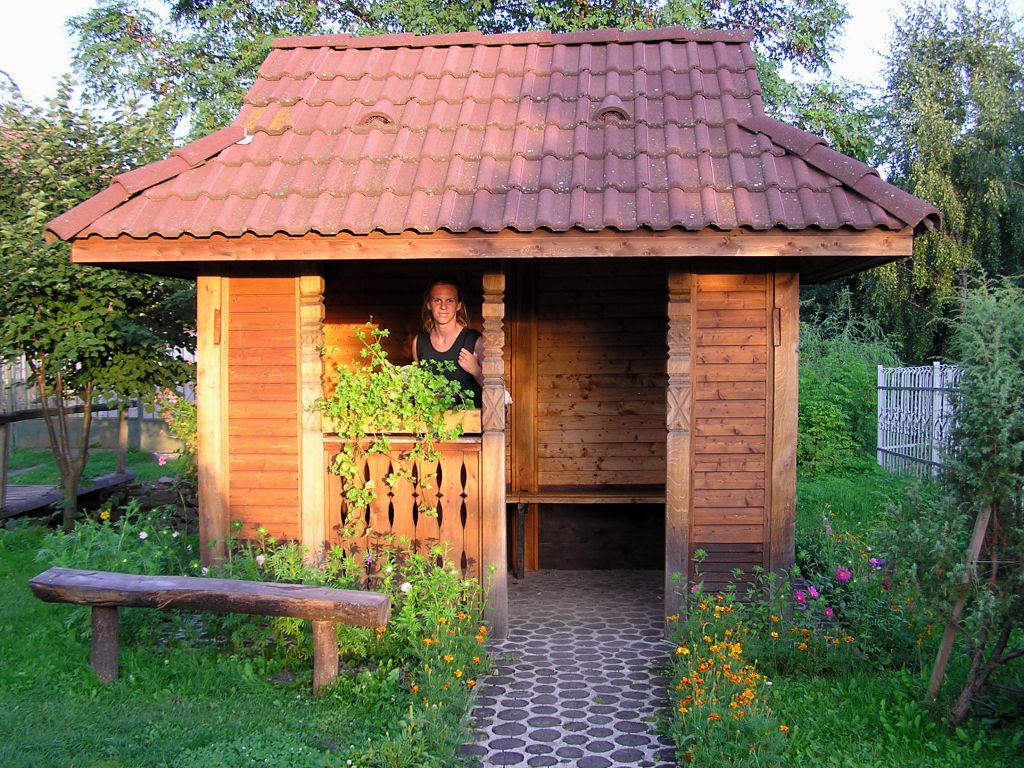 Sn�jdig buszmeg�ll� Reg�cen.