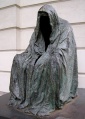 szoborhéj